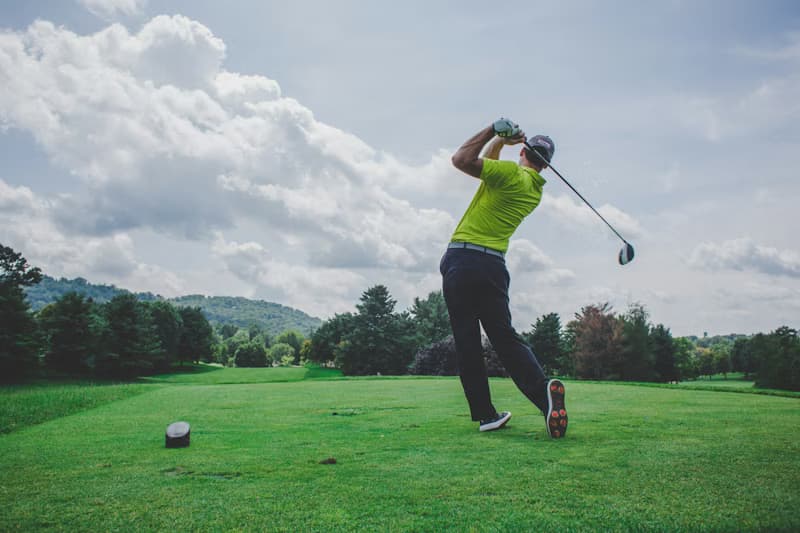 Multi-level golf bays & simulators